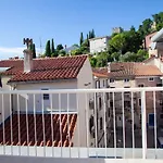 Arcobaleno Apartments