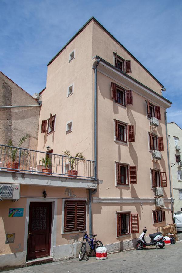 Arcobaleno Apartment *